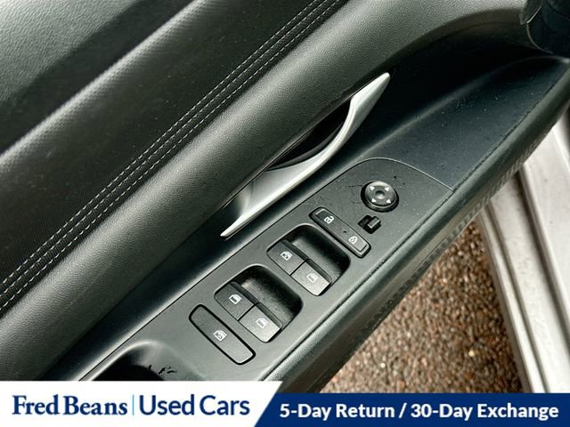 Used 2023 Hyundai Elantra SEL w/ Convenience Package image 19