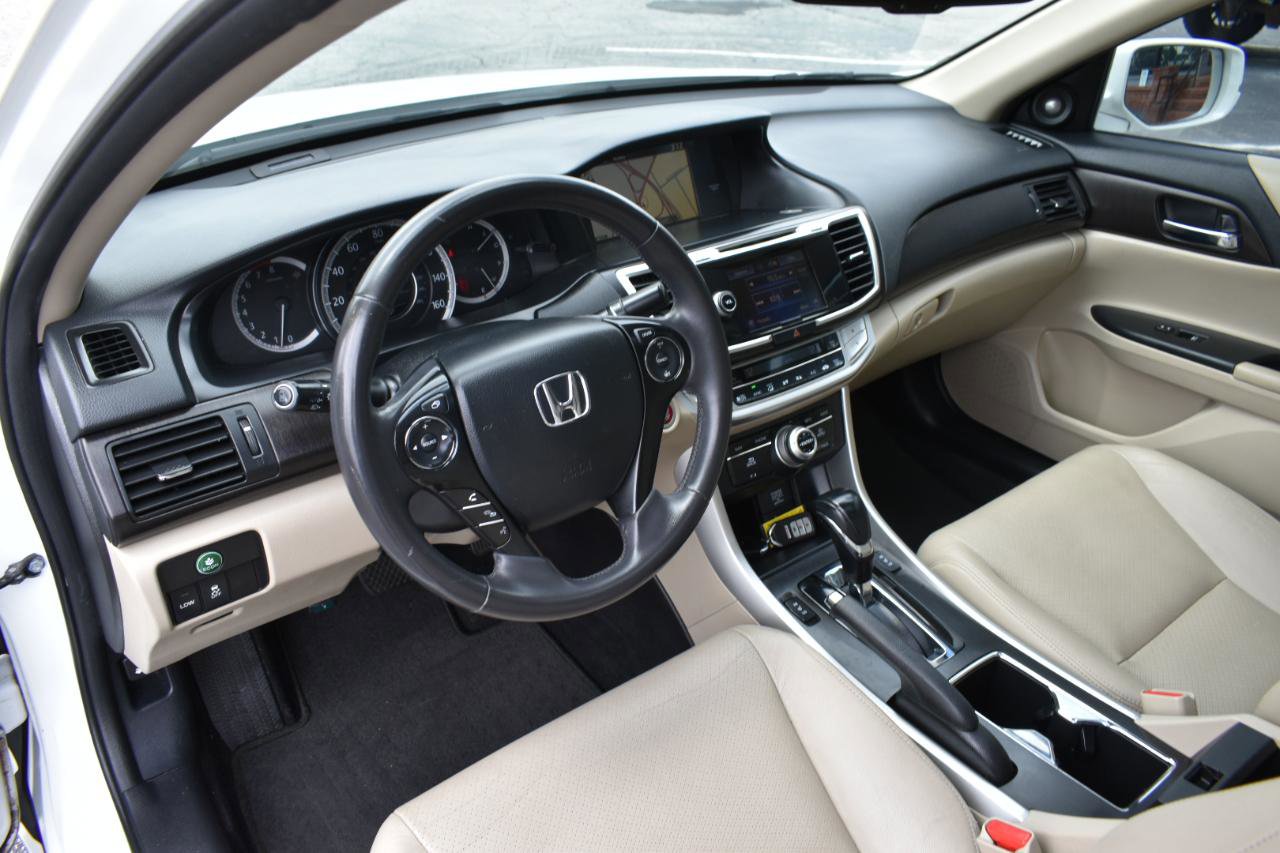 Used 2015 Honda Accord EX-L image 10