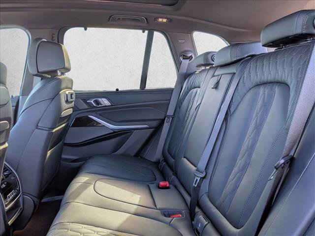 New 2026 BMW X5 xDrive50e w/ Executive Package image 17