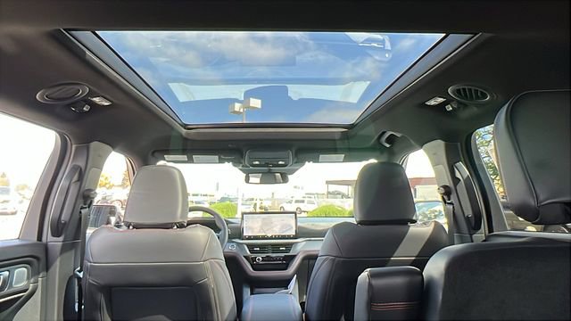 New 2026 Ford Explorer ST w/ Sun And Sound Package image 17