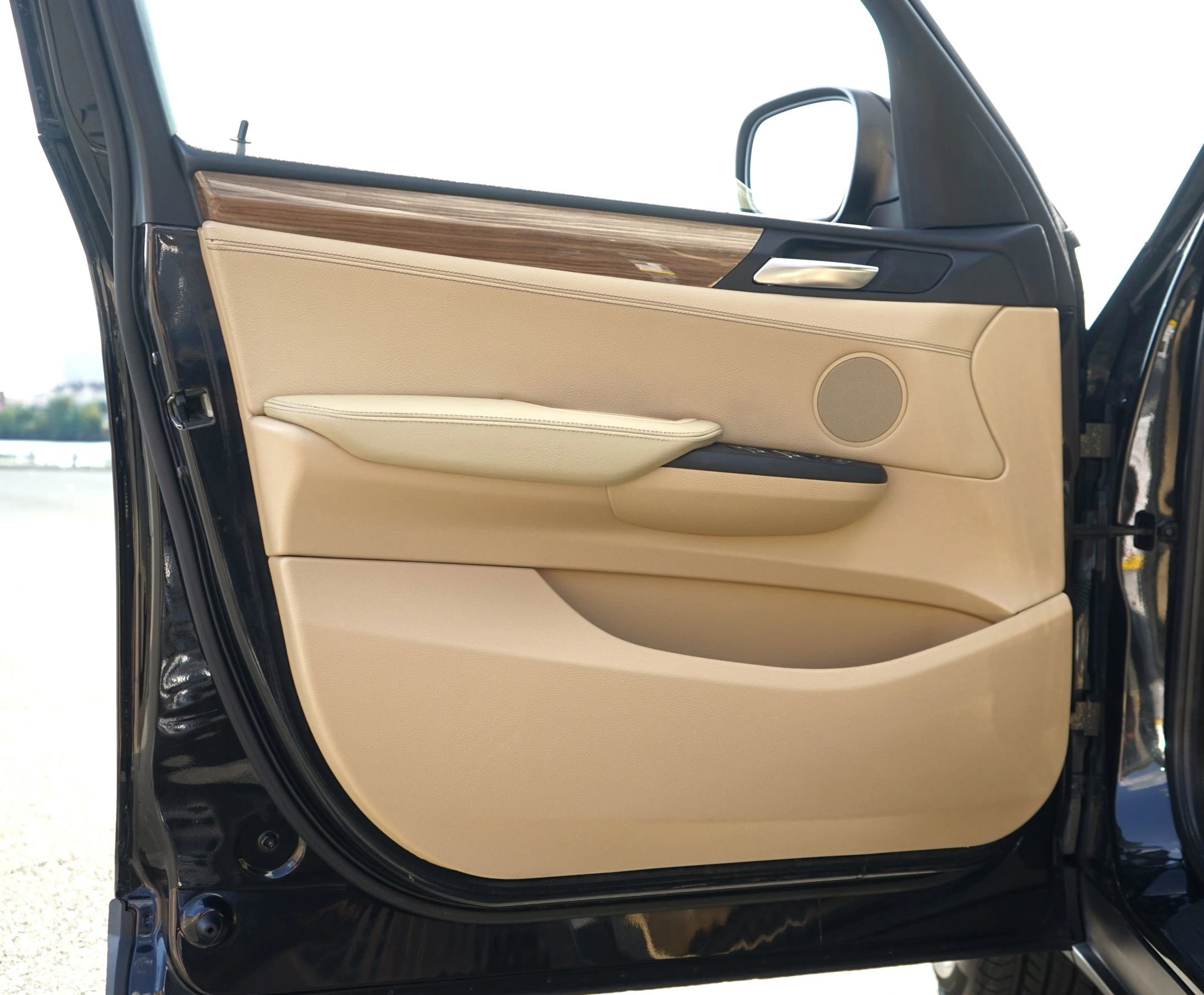 Used 2011 BMW X3 xDrive28i image 11