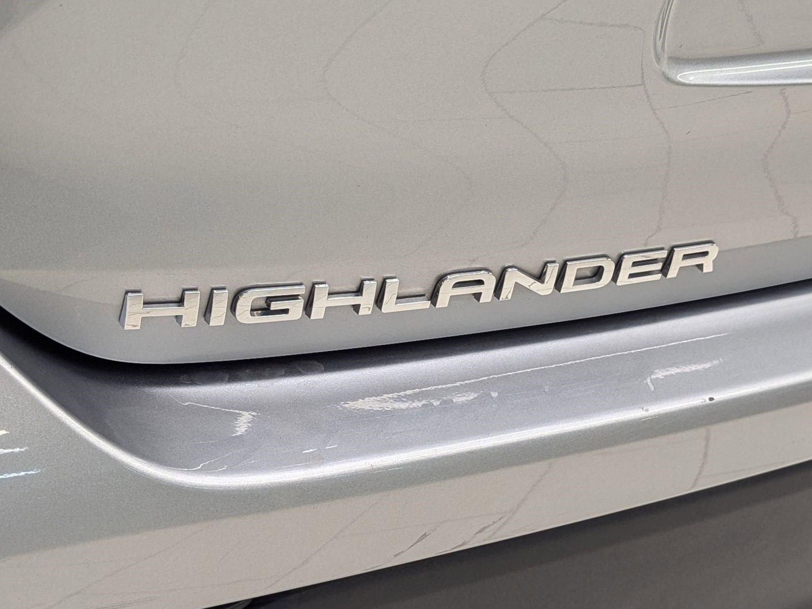 Used 2025 Toyota Highlander XLE image 33