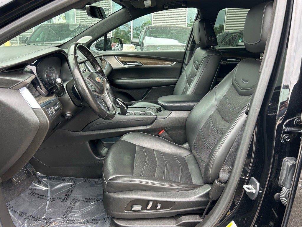 Used 2021 Cadillac XT5 Premium Luxury w/ Platinum Package image 16