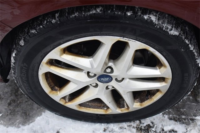 Used 2015 Ford Fusion SE image 12