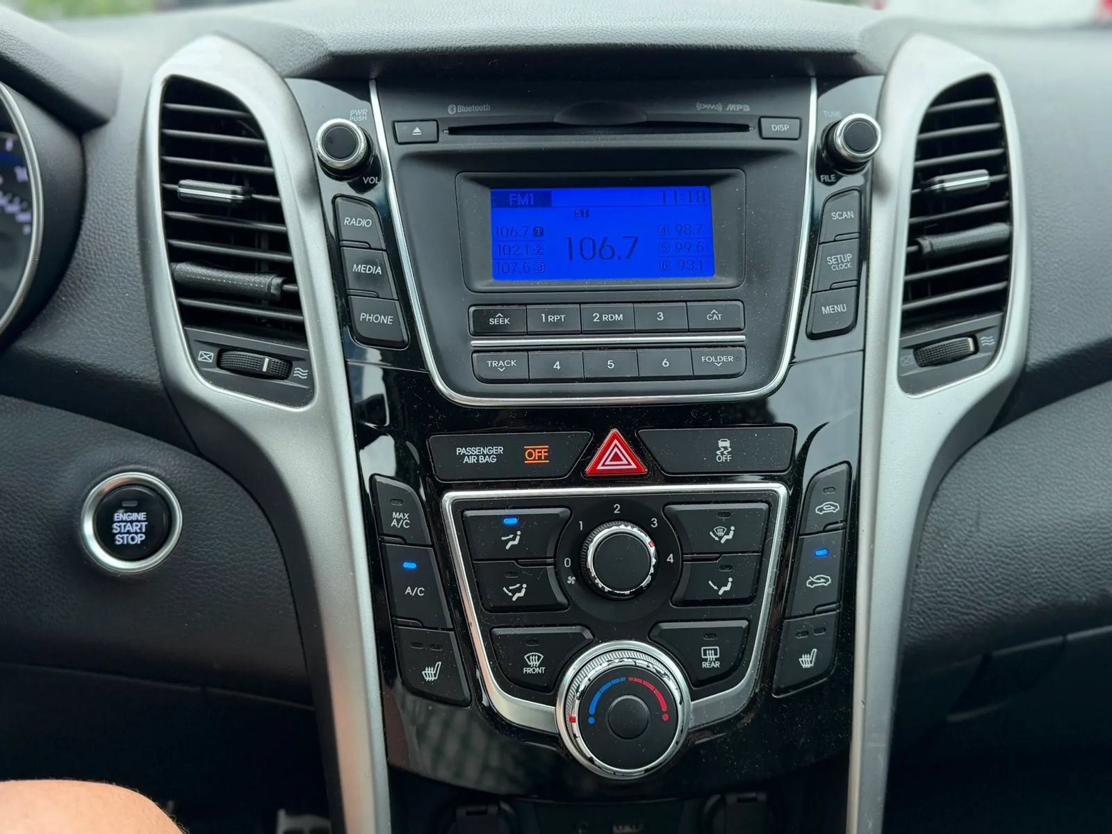Used 2013 Hyundai Elantra GT w/ Touch & Go Pkg FWD image 14