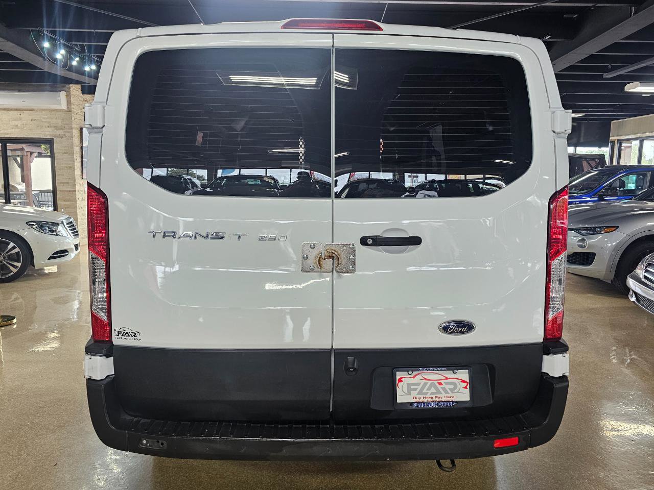 Used 2022 Ford Transit 250 Low Roof w/ Exterior Upgrade Package RWD image 6
