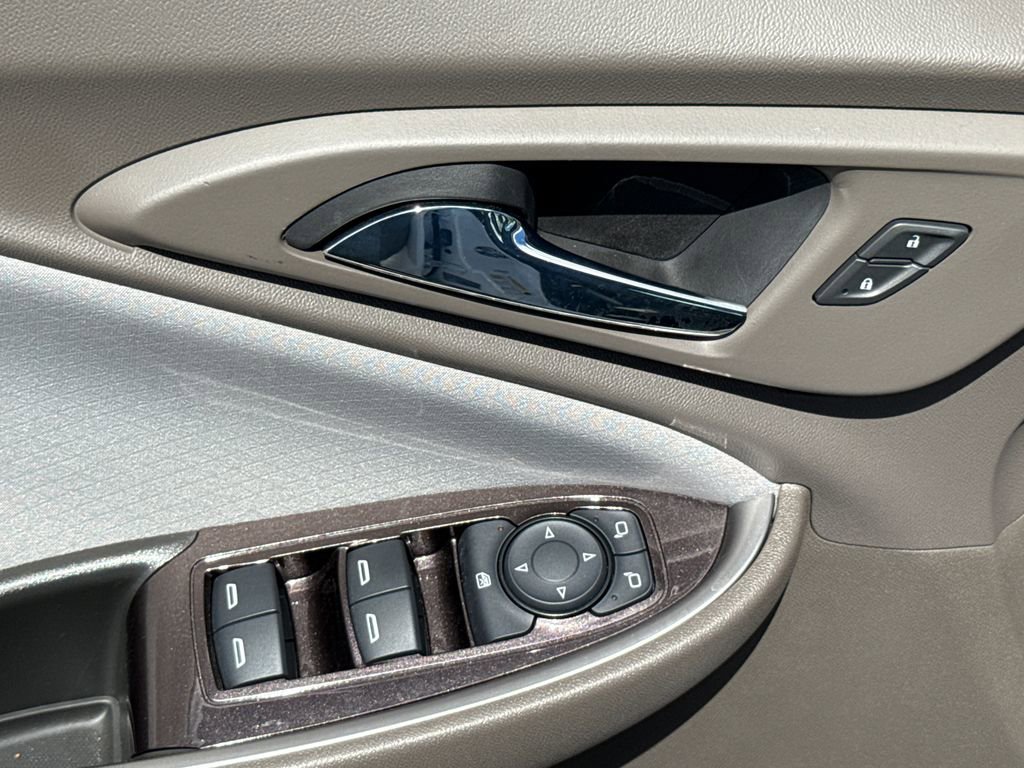 Used 2022 Chevrolet Malibu LS FWD image 23