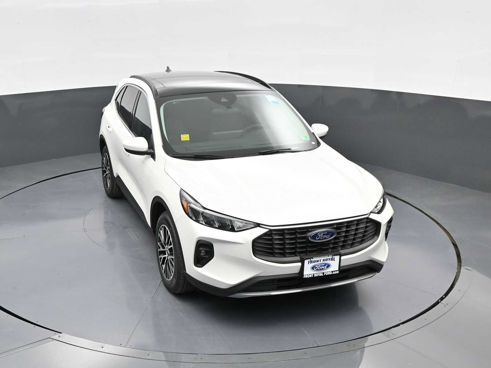 New 2025 Ford Escape SE FWD image 24