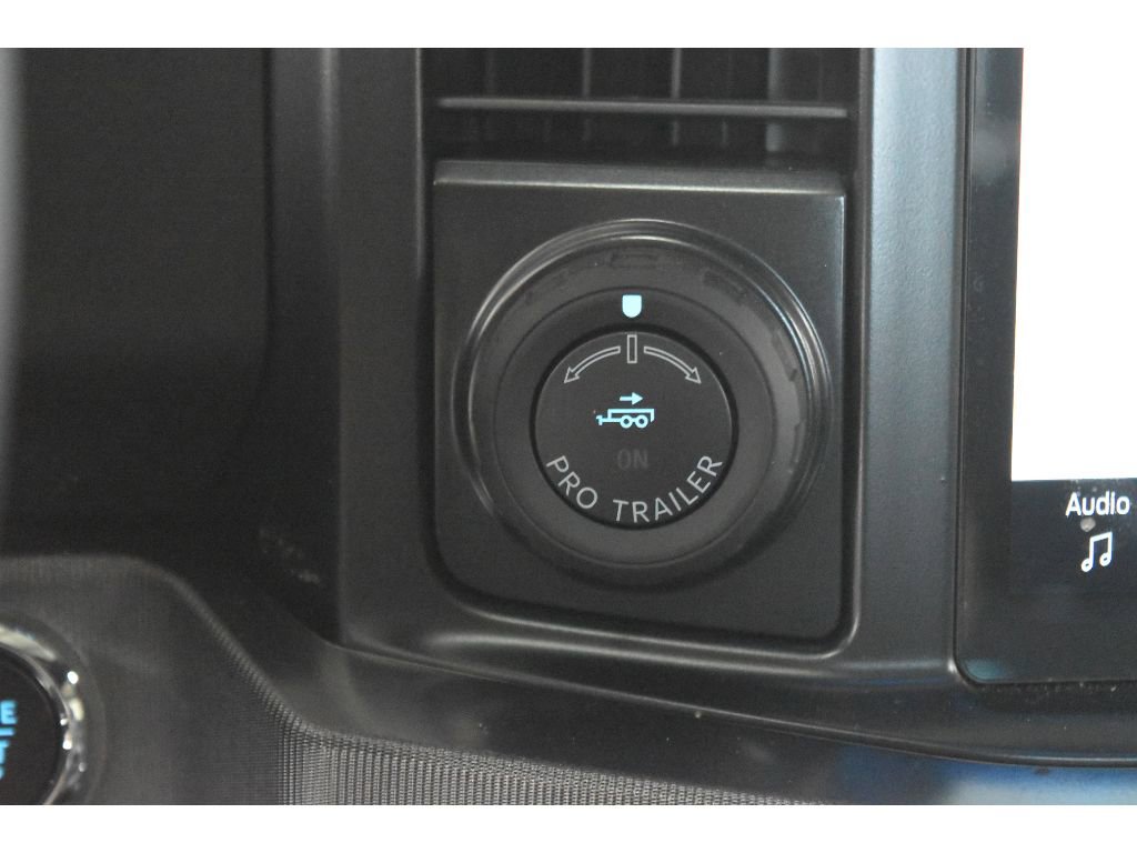 New 2025 Ford F350 Platinum w/ FX4 Off-Road Package image 27