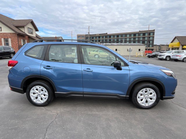 Used 2022 Subaru Forester image 8
