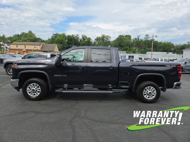 Used 2024 Chevrolet Silverado 2500 LT AWD/4WD image 4