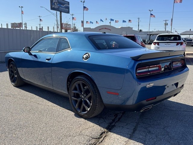 Used 2022 Dodge Challenger SXT w/ Blacktop Package image 4