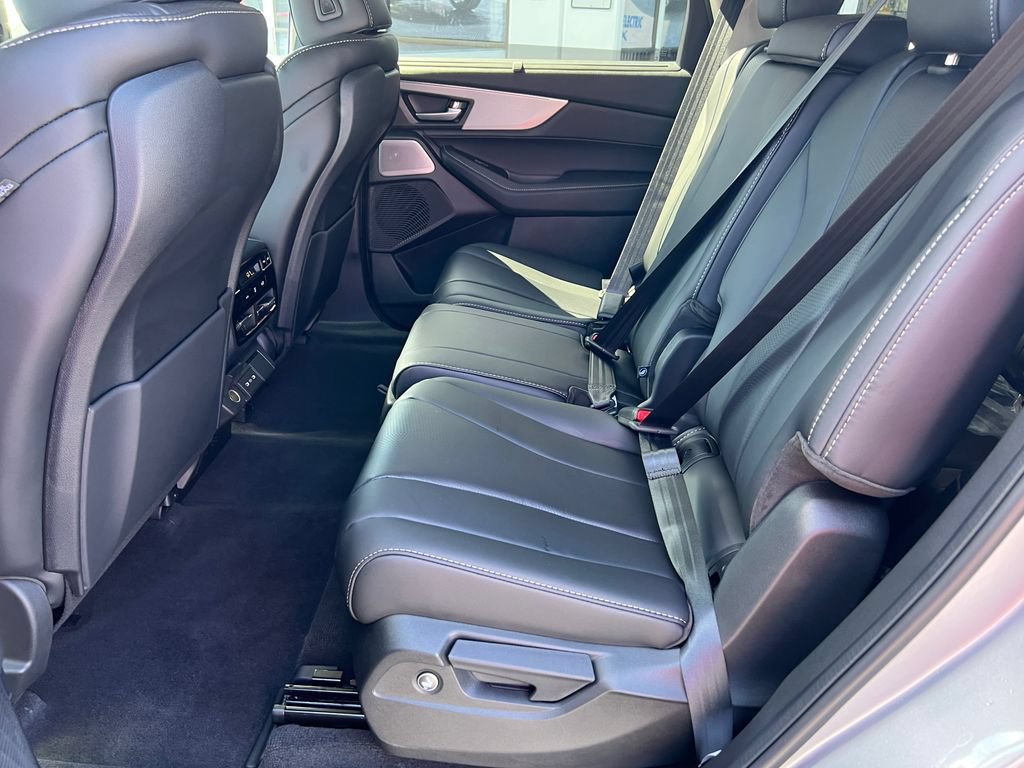 Certified 2026 Acura MDX FWD w/ Technology Package image 29