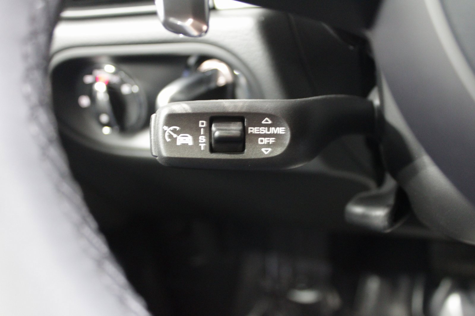 New 2026 Porsche Macan image 30