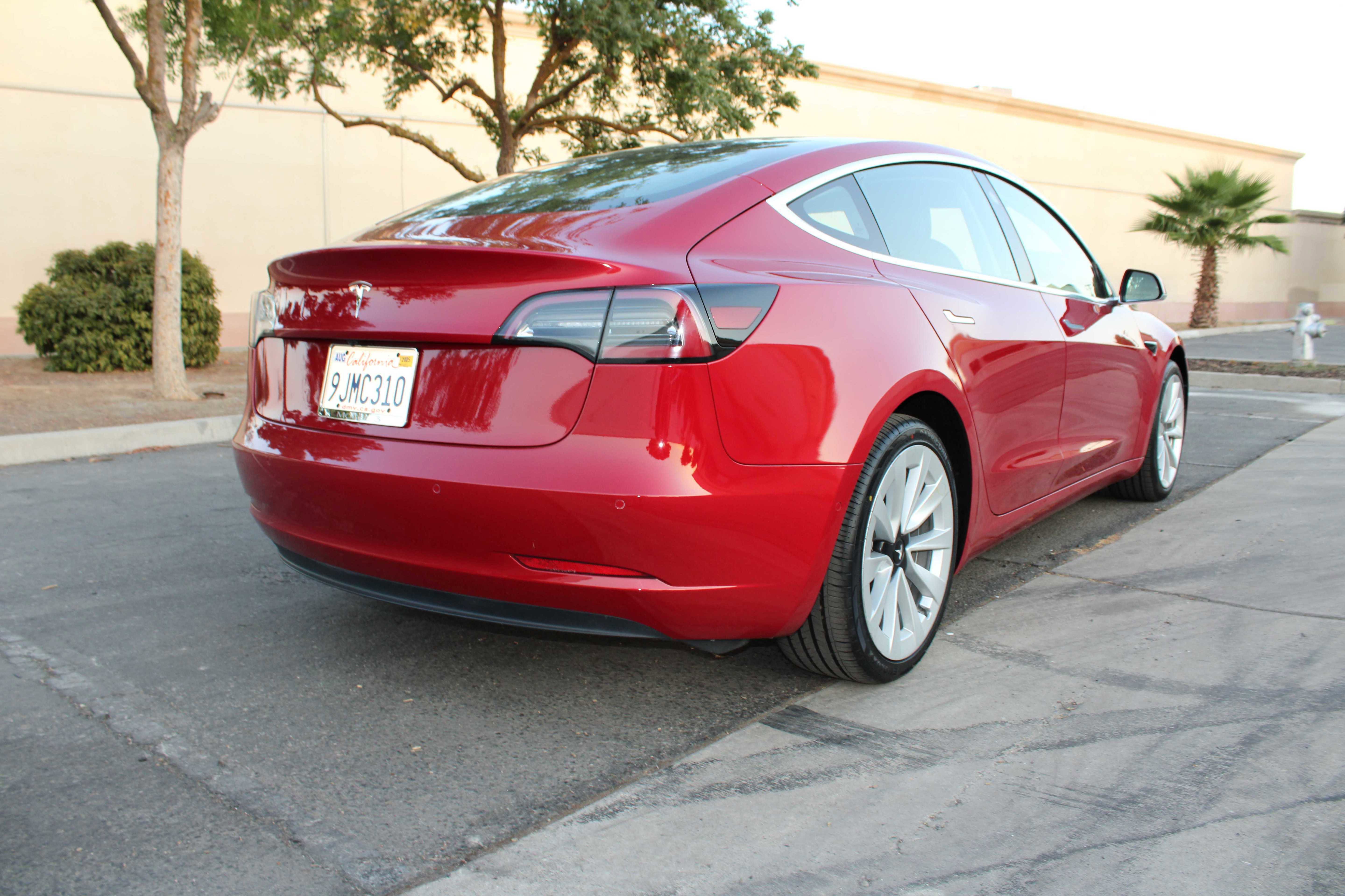 Used 2018 Tesla Model 3 Long Range image 15