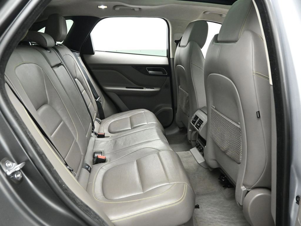 Used 2020 Jaguar F-PACE R-Sport image 18