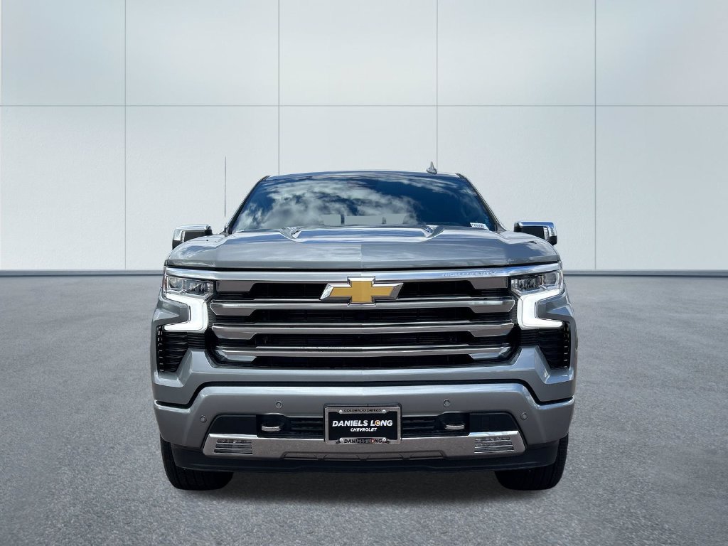 New 2026 Chevrolet Silverado 1500 High Country AWD/4WD image 3