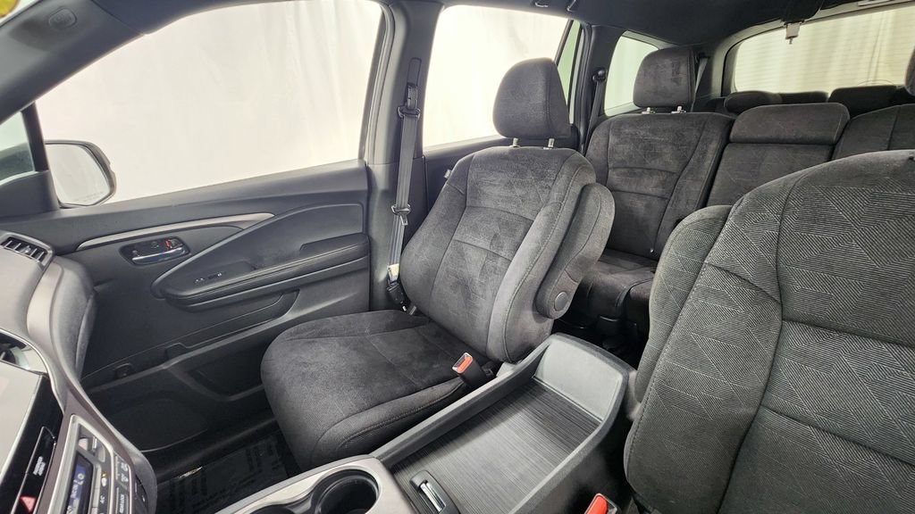 Used 2022 Honda Pilot Sport image 13
