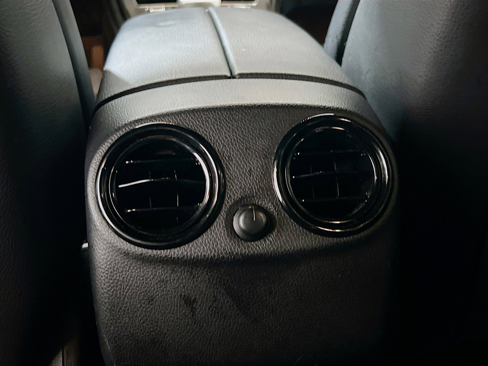 Used 2019 Mercedes-Benz GLC 300 4MATIC image 18