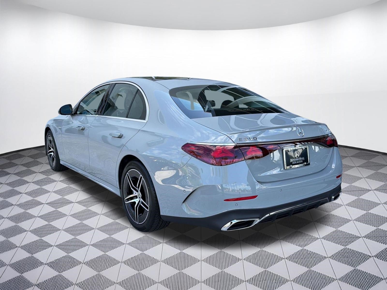 New 2026 Mercedes-Benz E 350 4MATIC Sedan image 3