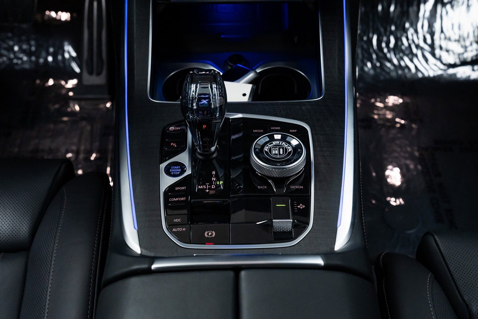 Used 2025 BMW ALPINA XB7 image 13
