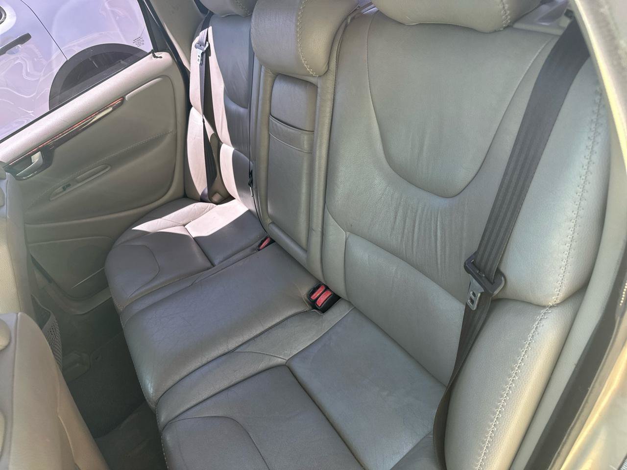 Used 2005 Volvo XC70 AWD/4WD image 12