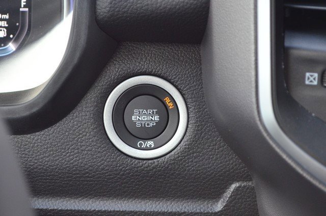 New 2026 RAM 1500 4x4 Crew Cab image 24