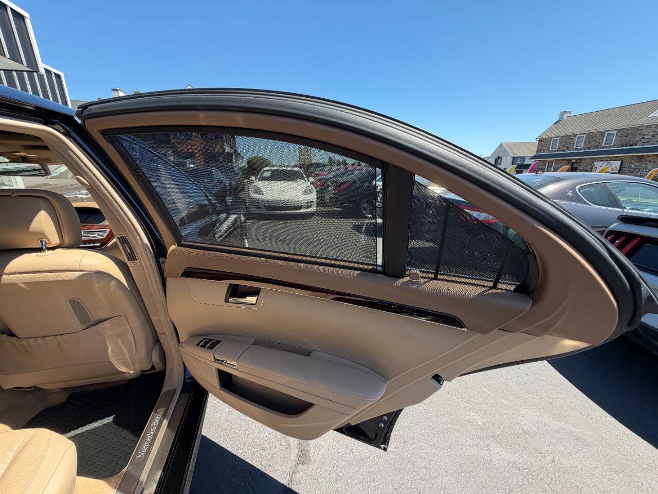 Used 2012 Mercedes-Benz S 550 4MATIC image 31