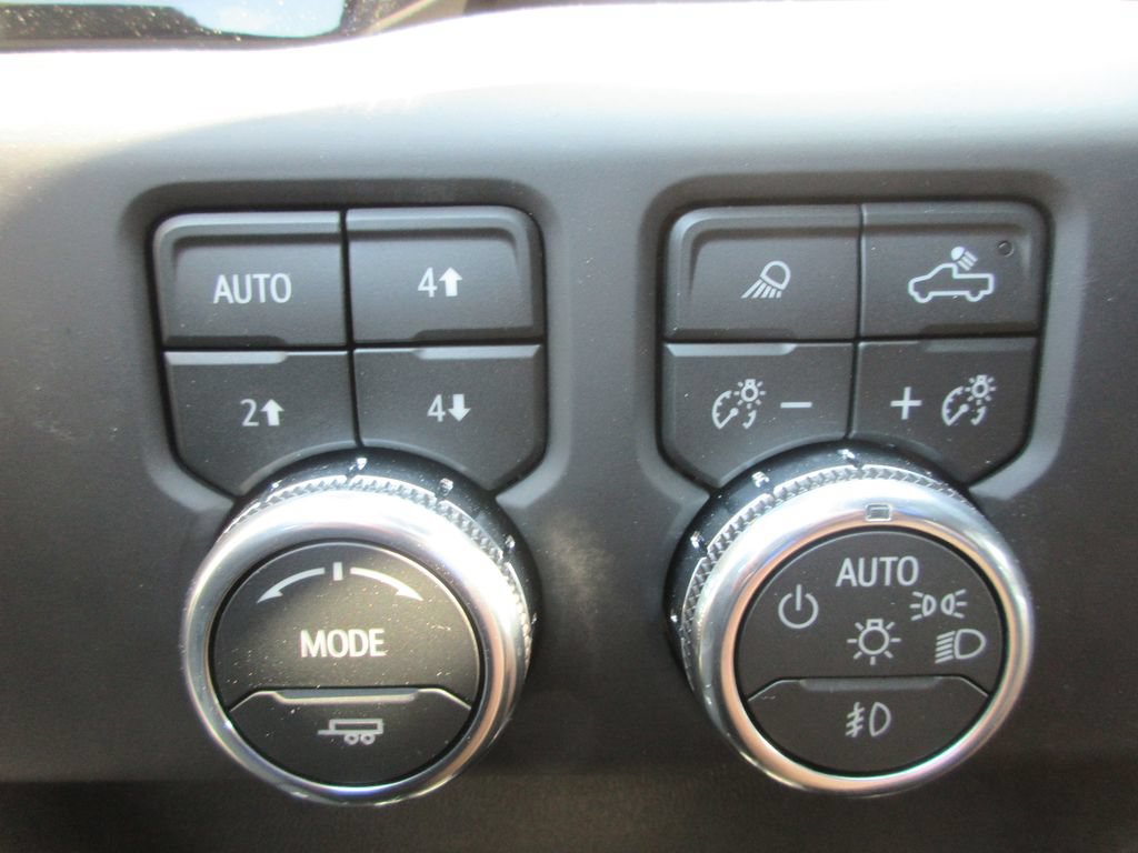 New 2026 GMC Sierra 2500 AT4 AWD/4WD image 17