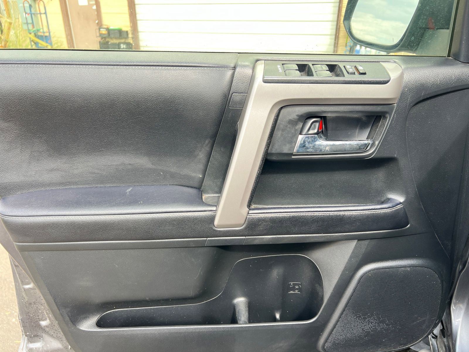 Used 2022 Toyota 4Runner SR5 AWD/4WD image 19