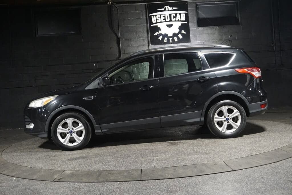 Used 2014 Ford Escape SE w/ Equipment Group 201A image 2