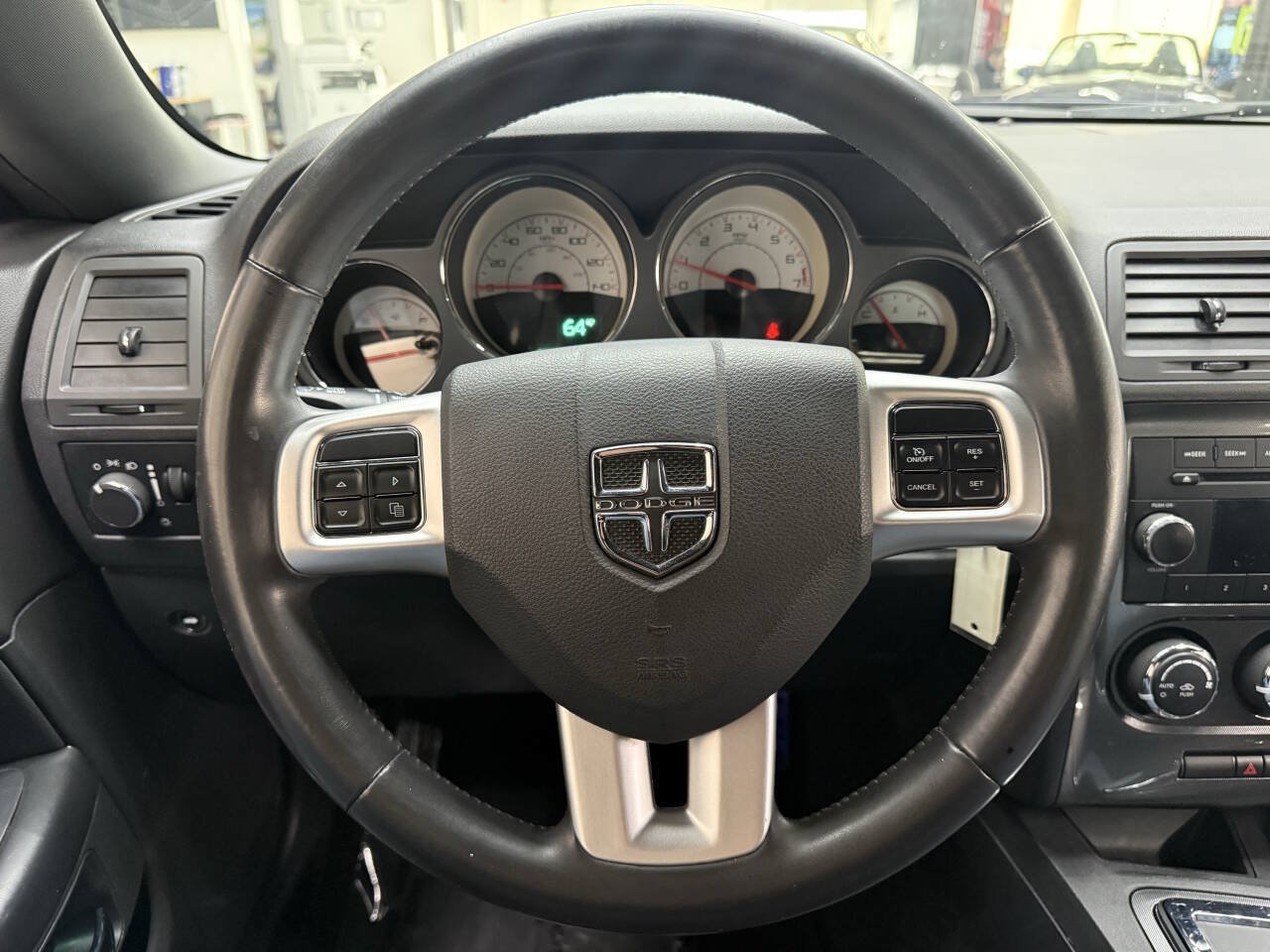 Used 2014 Dodge Challenger SXT RWD image 19