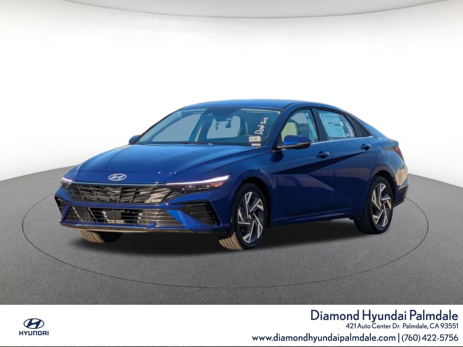 New 2025 Hyundai Elantra Limited image 3