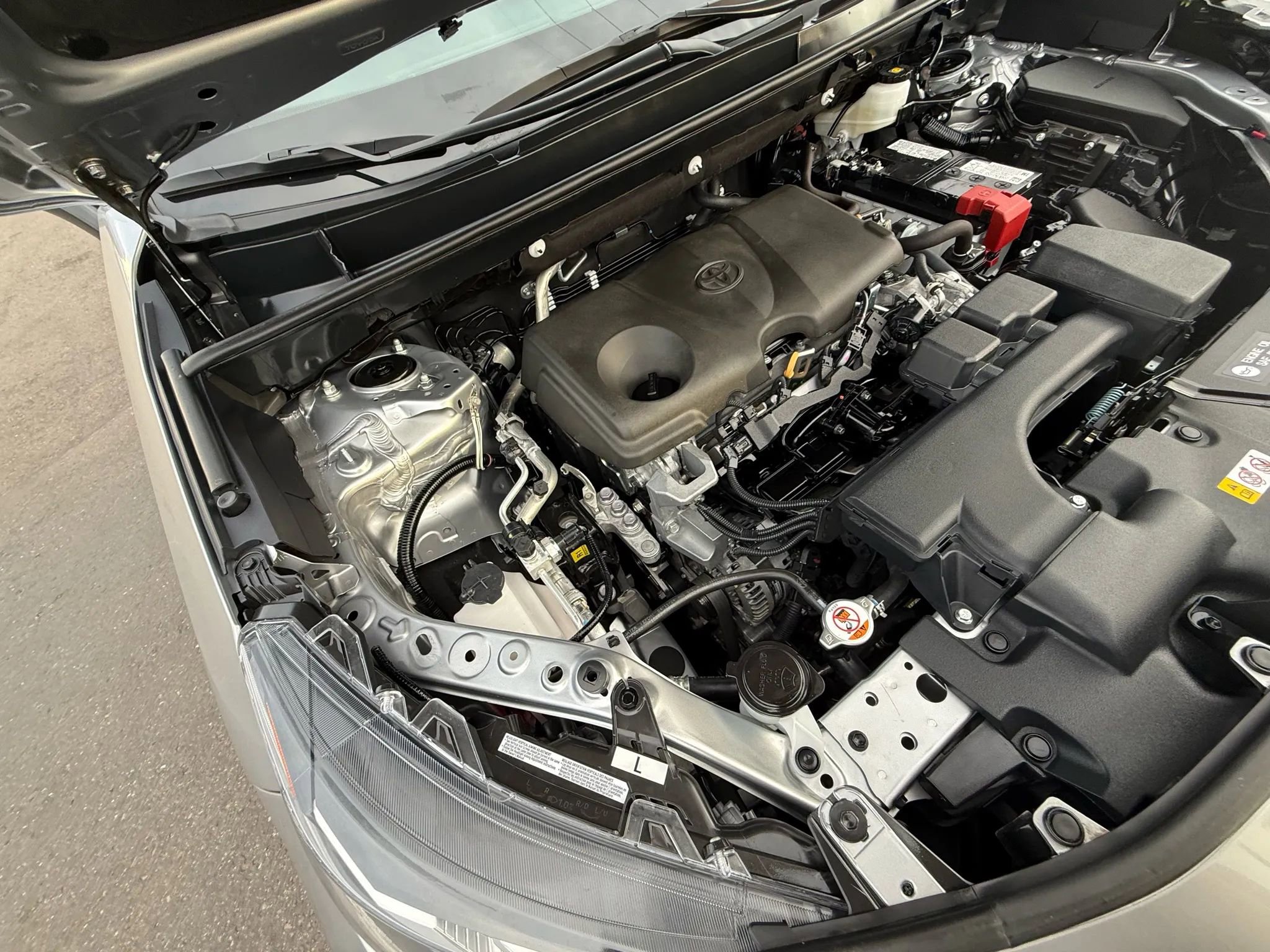 Used 2024 Toyota RAV4 XLE image 44