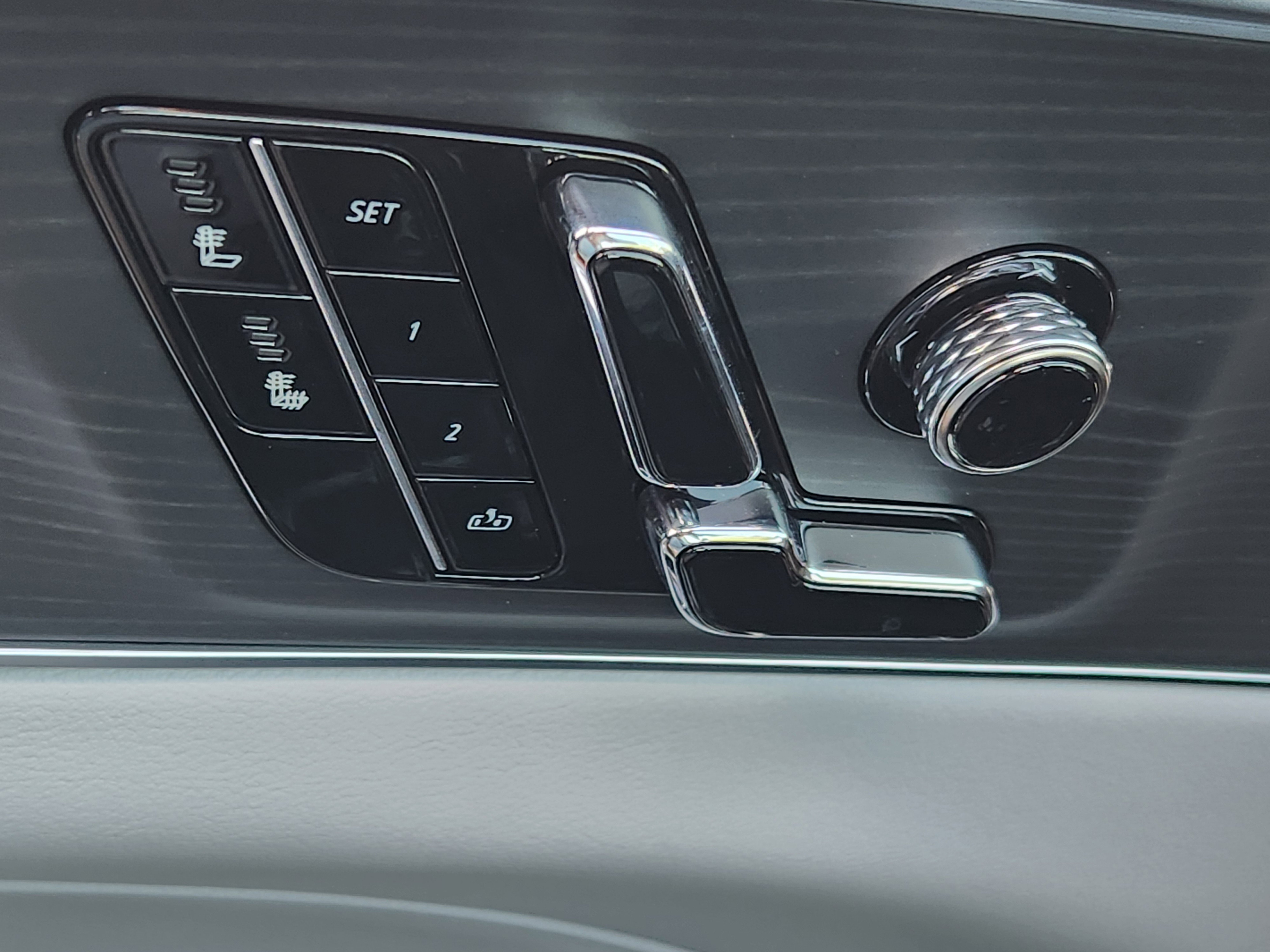 New 2025 Cadillac Lyriq Sport image 21