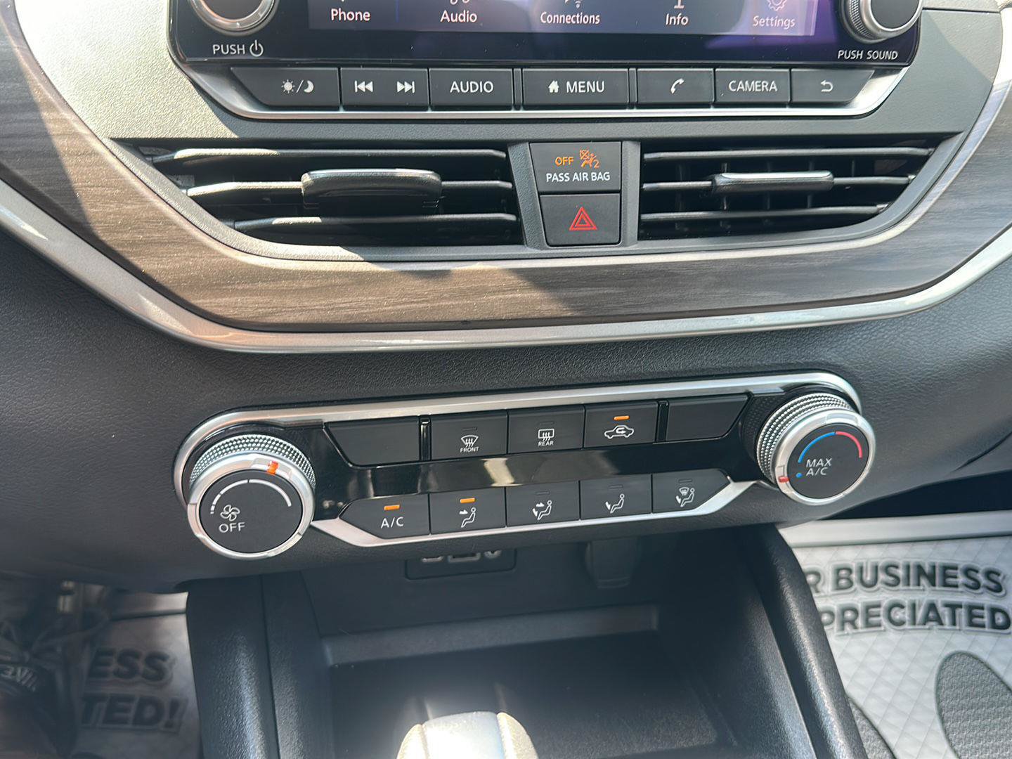Used 2025 Nissan Altima 2.5 SV FWD image 27