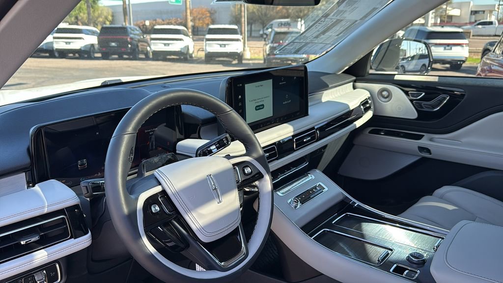New 2026 Lincoln Aviator Reserve w/ Luxury Package RWD image 15