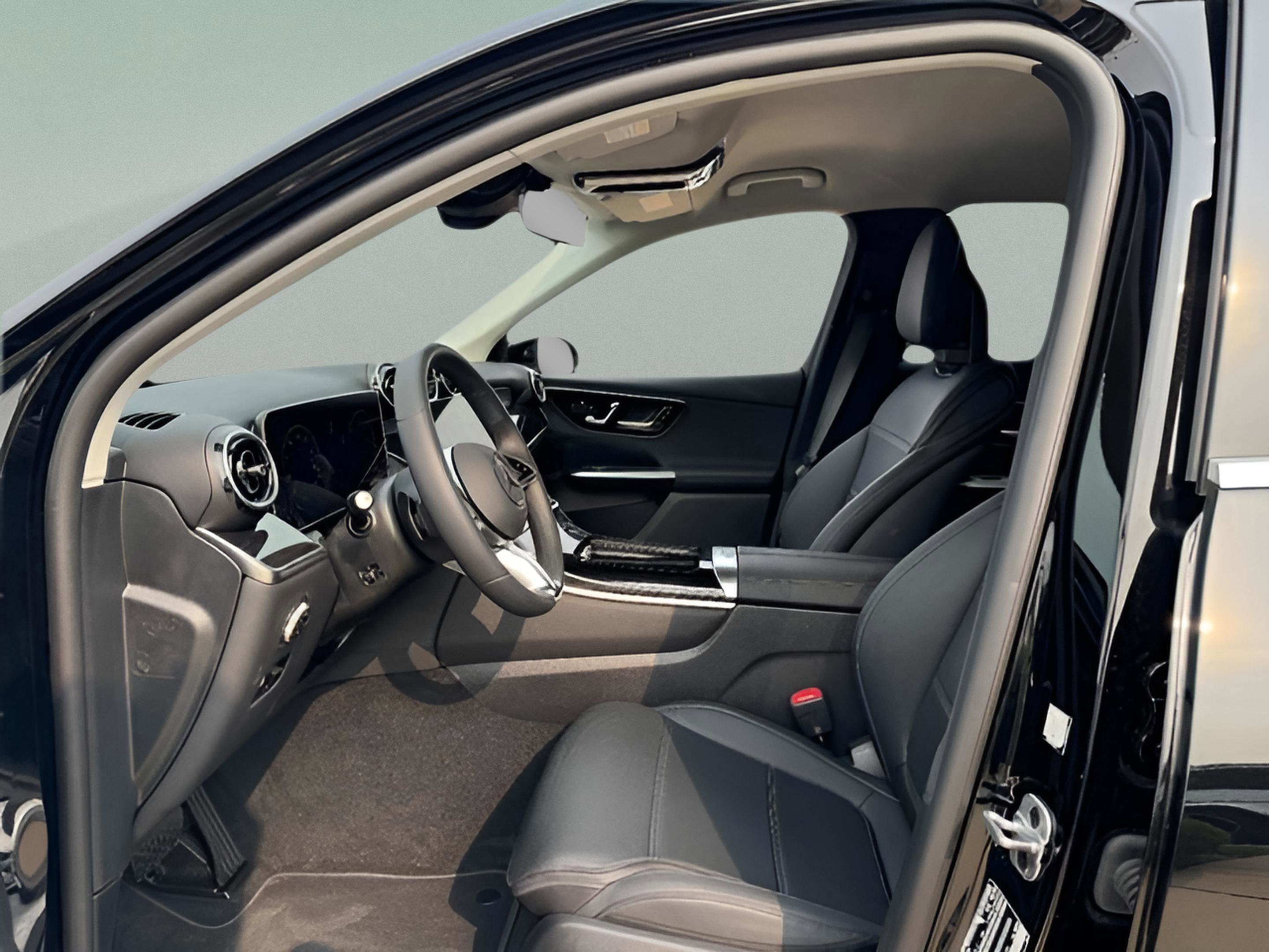 Certified 2025 Mercedes-Benz GLC 350e 4MATIC image 28