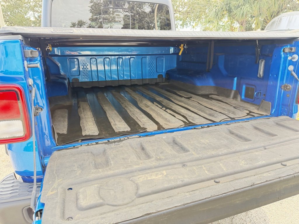 Used 2023 Jeep Gladiator Rubicon w/ Trailer Tow Package image 36