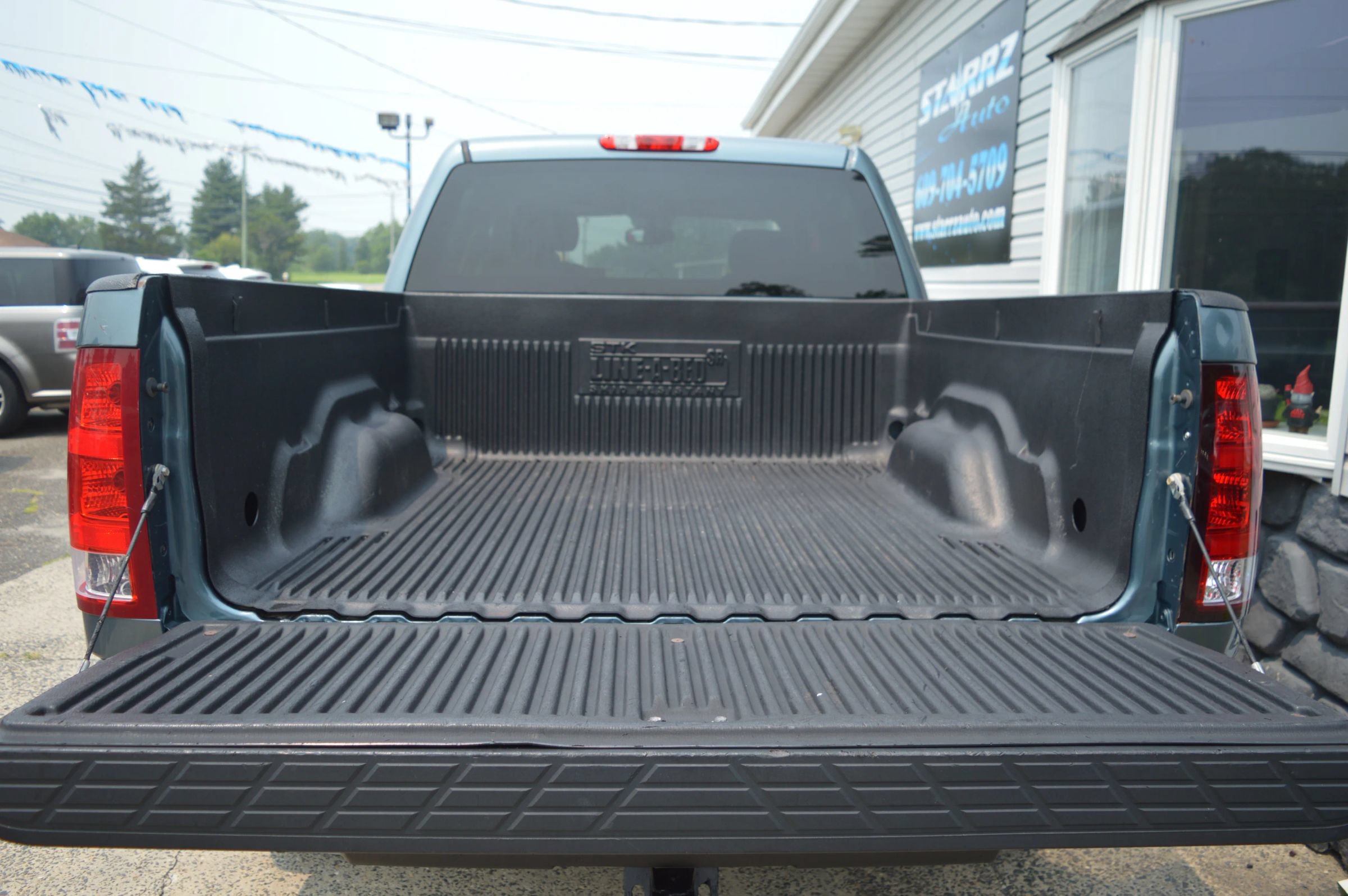 Used 2011 GMC Sierra 1500 SLE w/ Power Tech Package RWD image 5