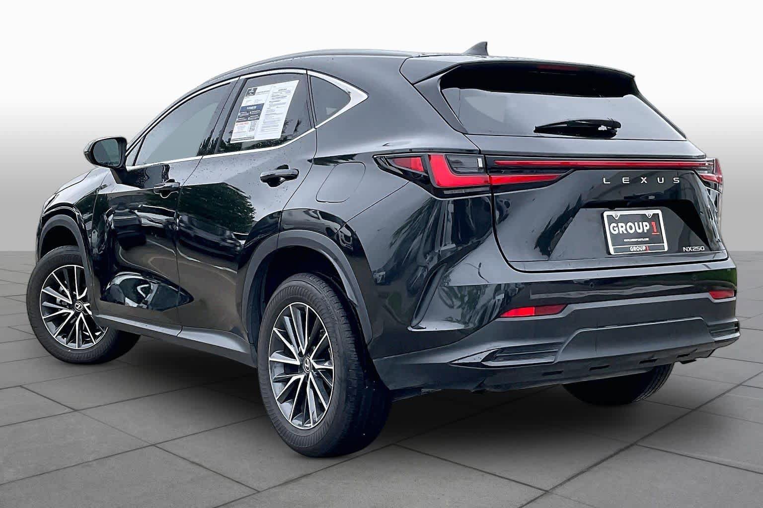 Used 2024 Lexus NX 250 FWD image 10