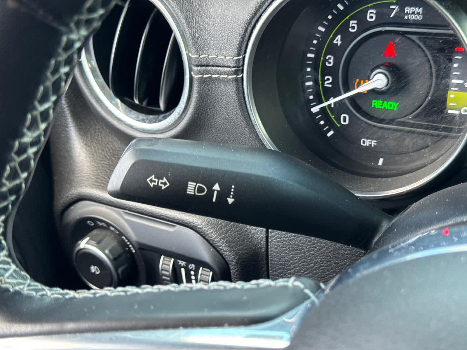 Used 2022 Jeep Wrangler Unlimited Sahara w/ Cold Weather Group image 19