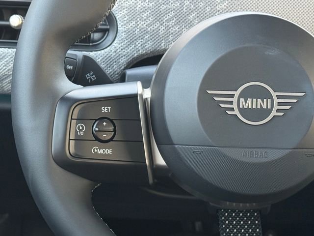 Used 2025 MINI Cooper S image 21