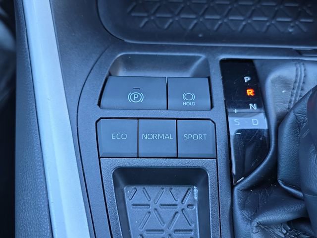 Used 2024 Toyota RAV4 XLE image 23
