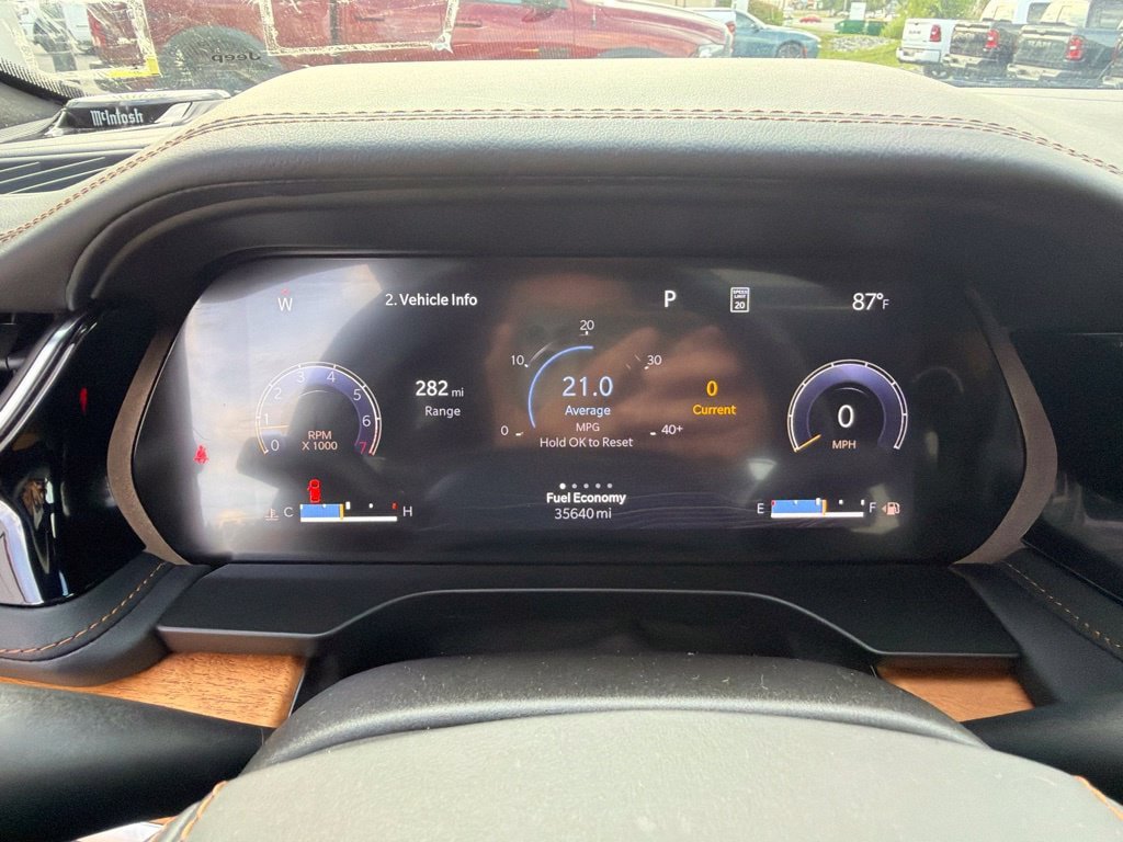 Used 2023 Jeep Grand Cherokee L Summit AWD/4WD image 26