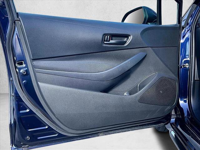 Used 2022 Toyota Corolla LE image 18