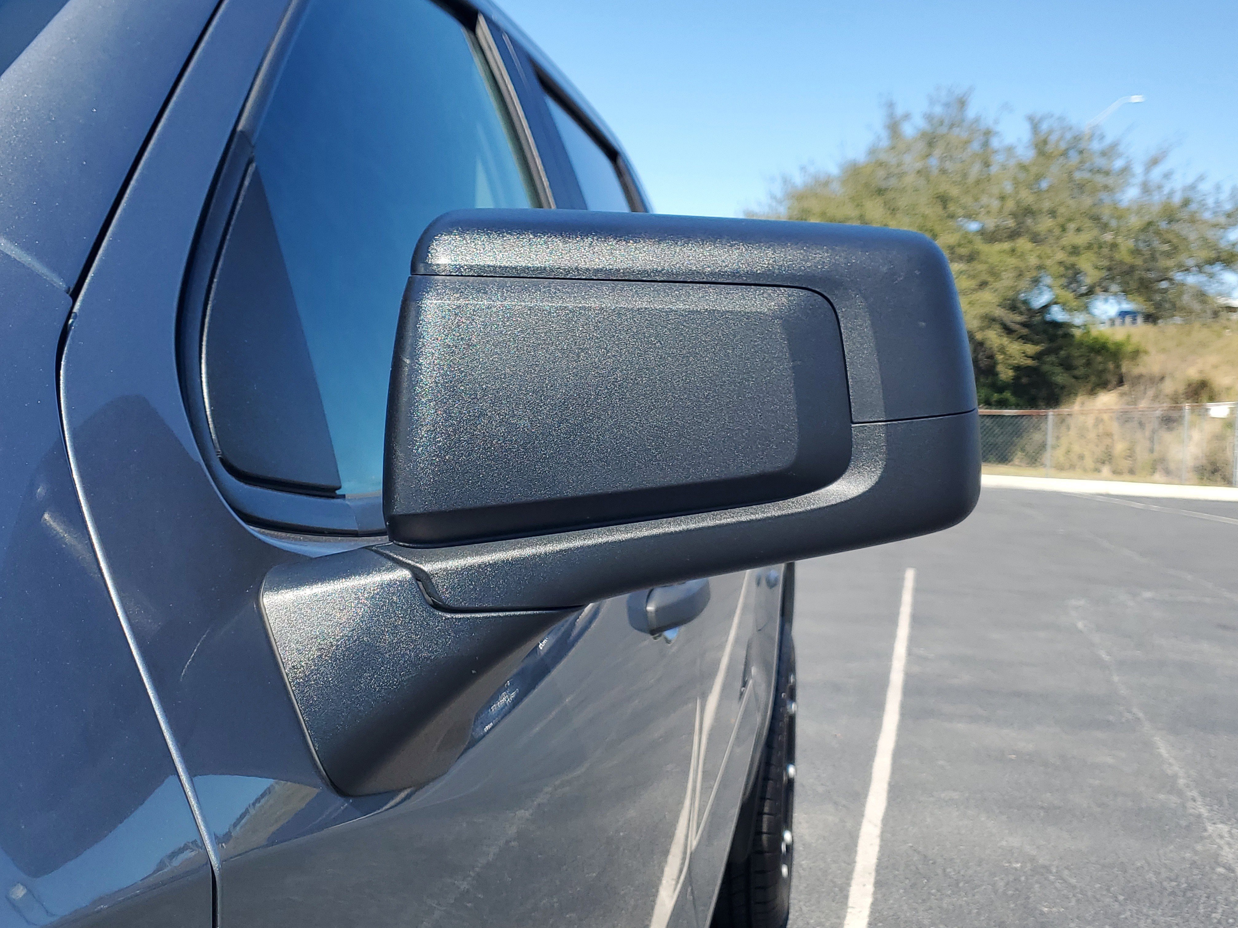 Used 2020 Chevrolet Silverado 1500 Custom w/ Custom Value Package image 4