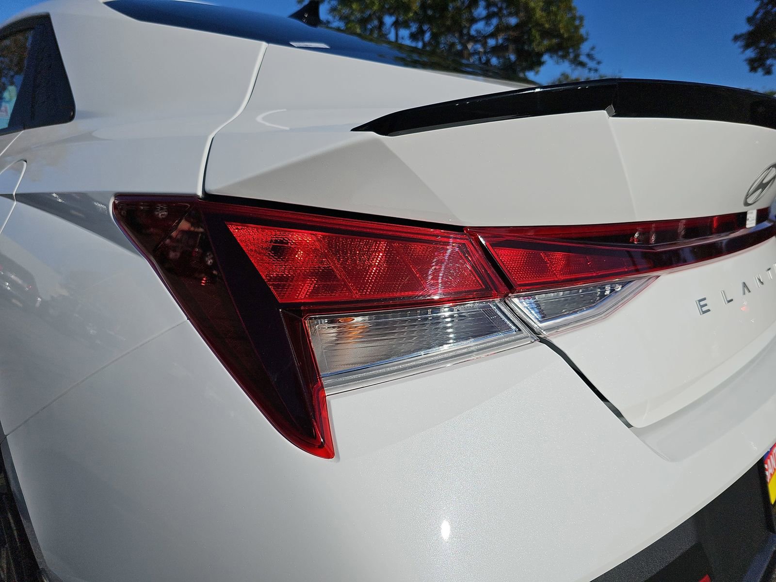 Certified 2025 Hyundai Elantra Sport image 38