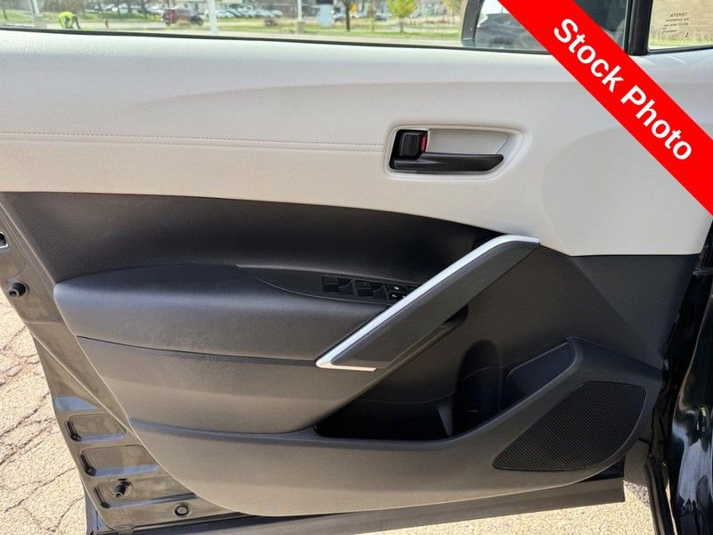 Used 2023 Toyota Corolla Cross L AWD/4WD image 19