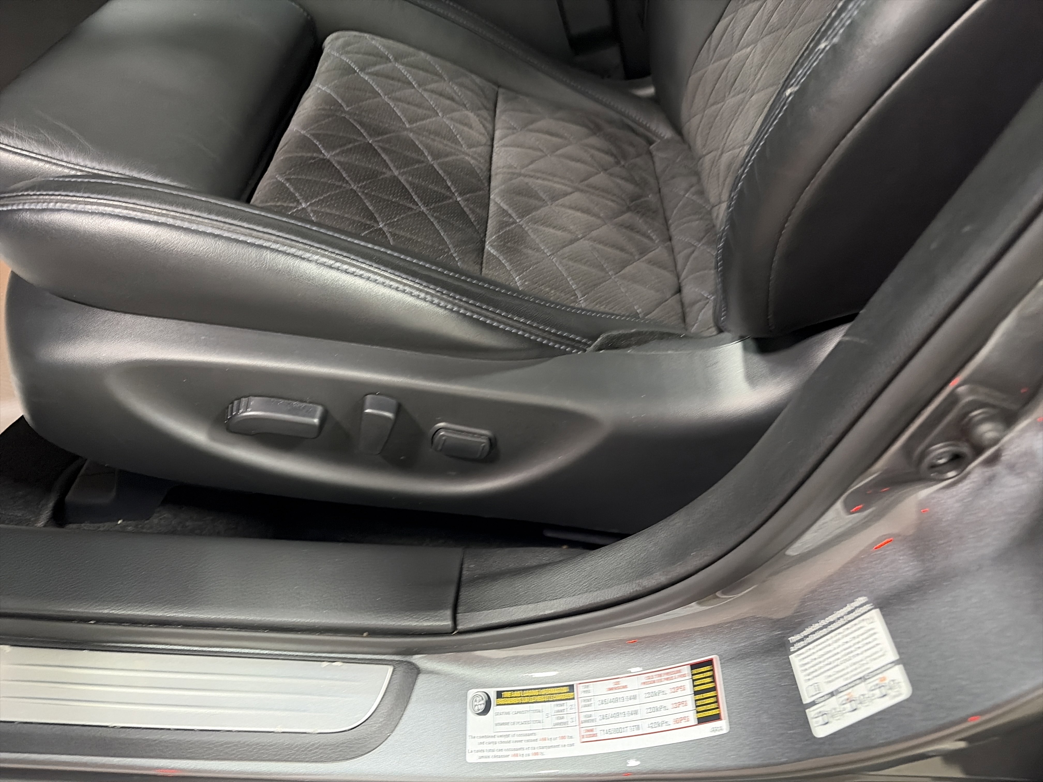 Used 2016 Nissan Maxima SR image 13